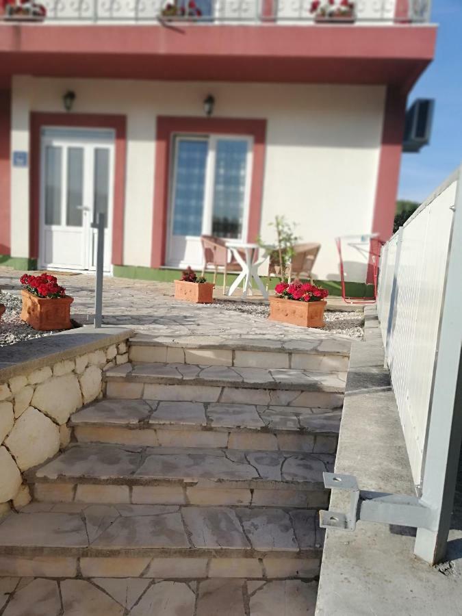 Apartmani Sladic Skradin Buitenkant foto