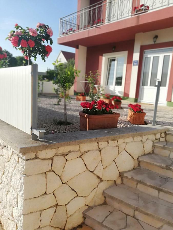 Apartmani Sladic Skradin Buitenkant foto